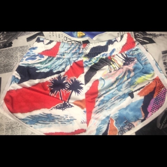 Silk Like Adidas Shorts XS - Picture 5 of 5